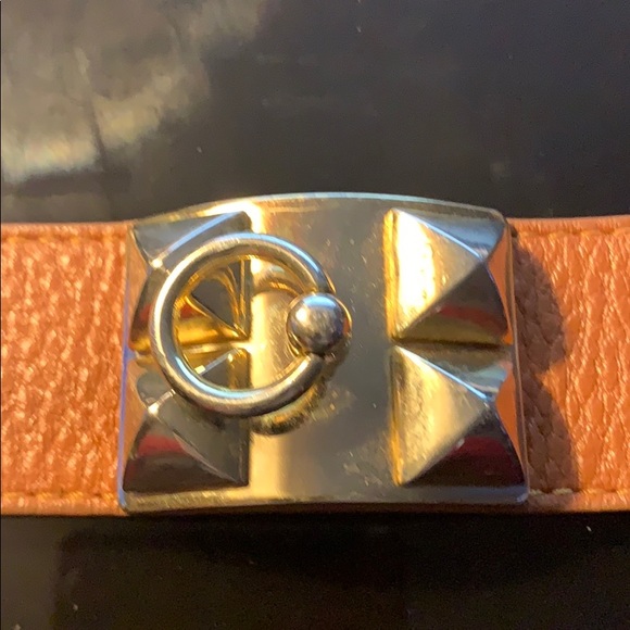 Leather cuff designer inspired H - Picture 1 of 8